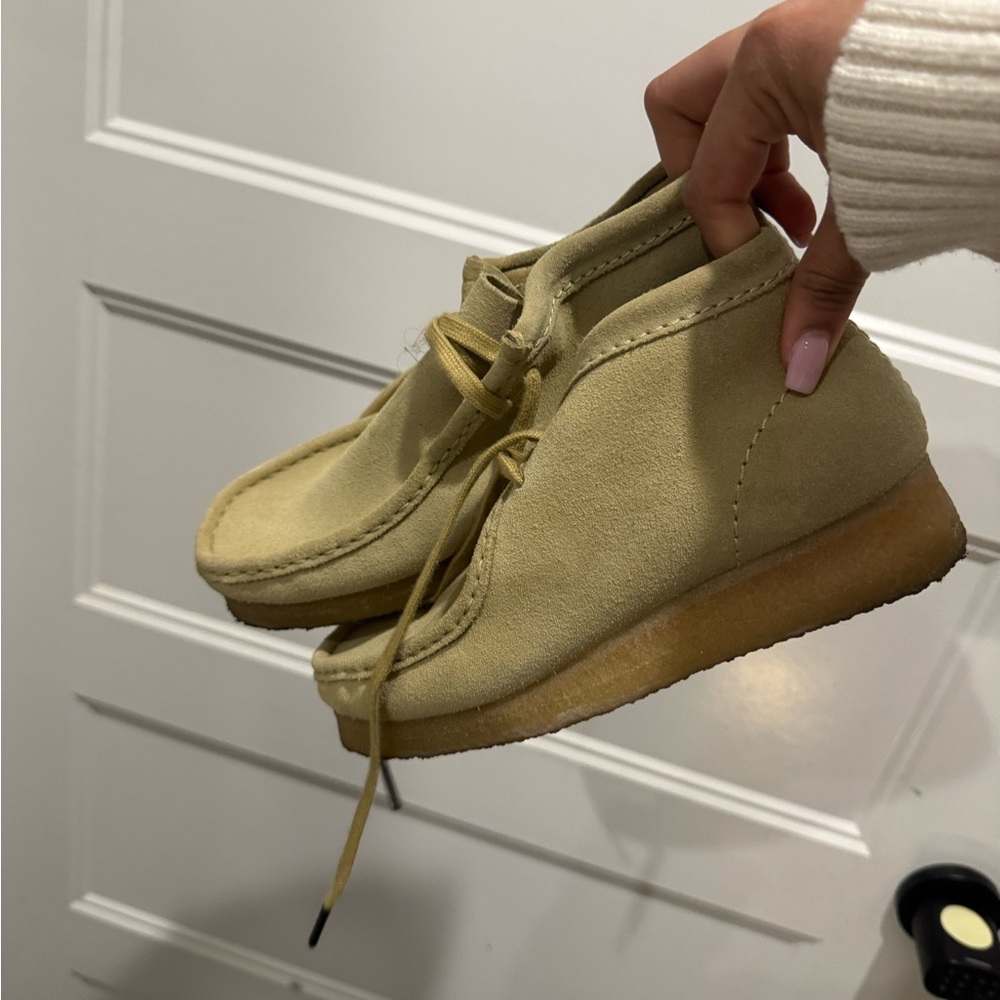 Clarks Wallabee’s